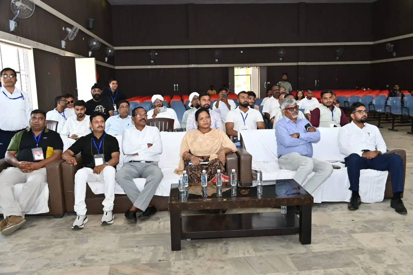 खून की उपलब्धता के लिए बुनियादी ढांचा को करना होगा ठीक : डीडीसी