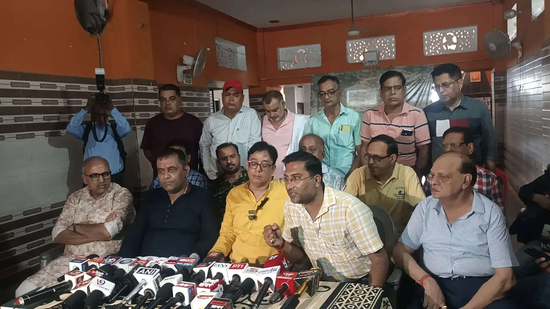 राम मंदिर दान विवाद पर सिंधी समाज ने बनाई दूरी, कहा-दान का हिसाब मांगना परंपरा नहीं
