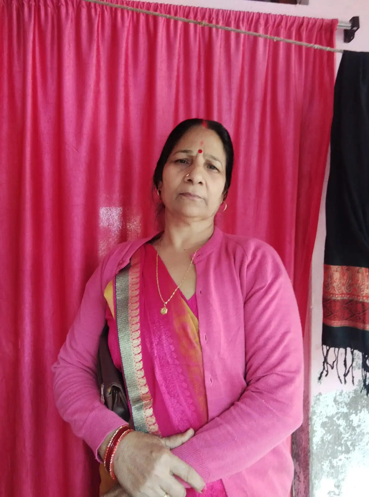 एक ही परिवार के तीन लोगों की मौत से मचा कोहराम, श्रीरामचरित मानस पाठ में शामिल होने गांव आ रहा था परिवार