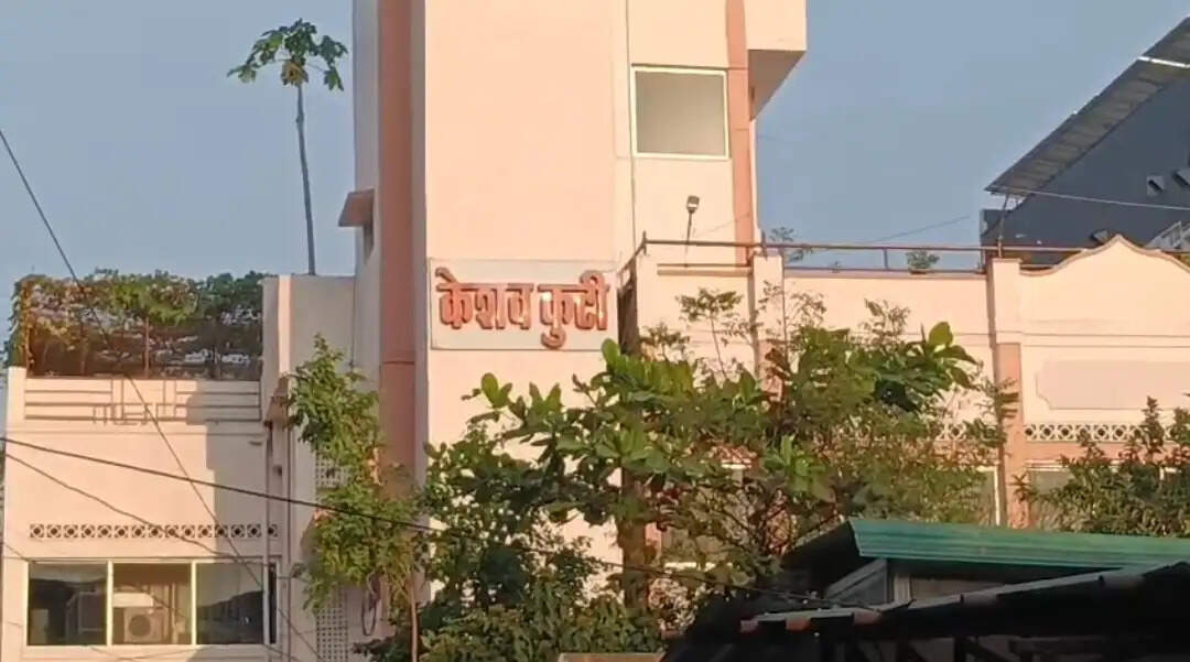 तीन दिवसीय प्रवास पर जबलपुर पहुंचे संघ प्रमुख डॉ. मोहन भागवत