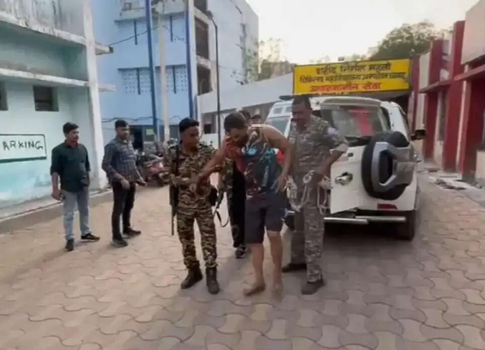 धनबाद-रांची पुलिस की संयुक्त कार्रवाई में प्रिंस खान के शूटरों से मुठभेड़, तीन अपराधी गिरफ्तार