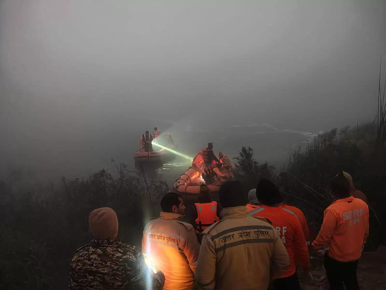 अनियंत्रित कार पानी से भरे बेसमेंट के गड्ढे में गिरी, सॉफ्टवेयर इंजीनियर की मौत