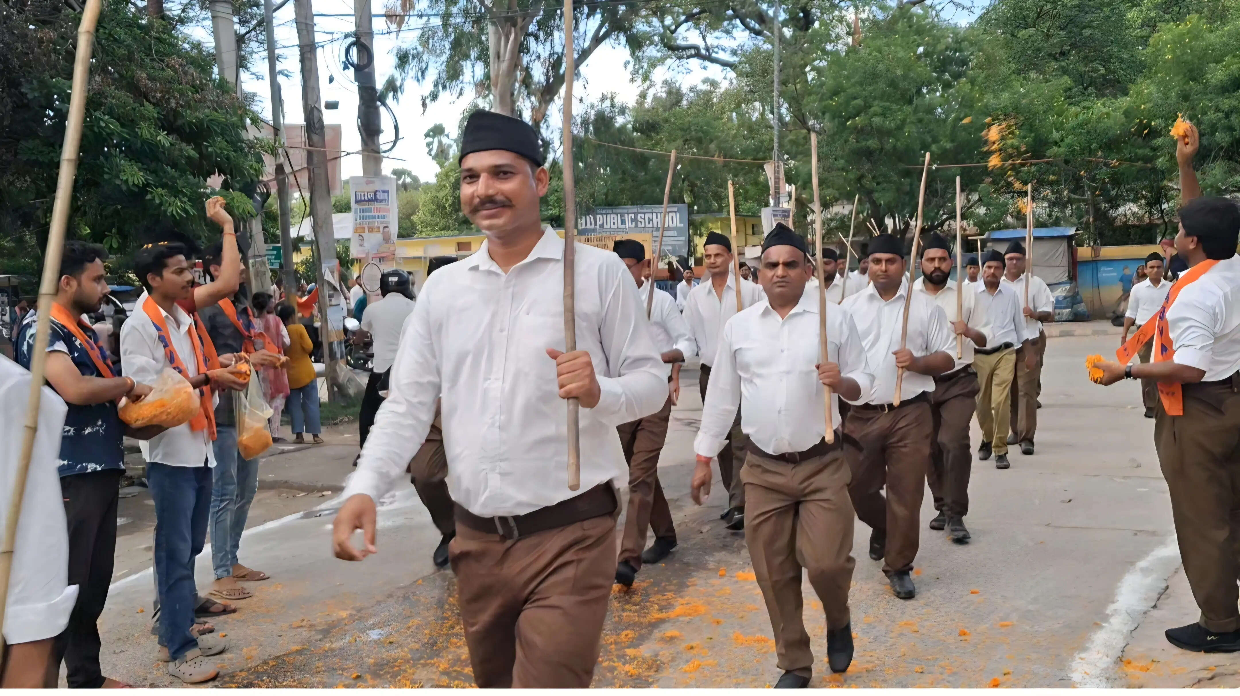 संघ के शताब्दी वर्ष पर छपरा में पथ संचलन कार्यक्रम का हुआ आयोजन