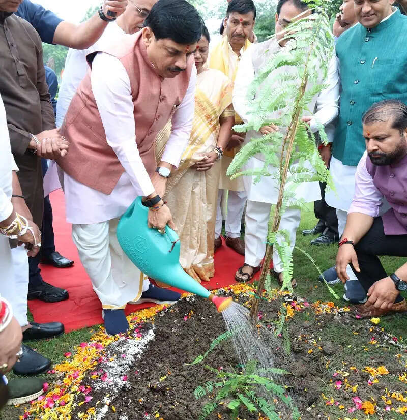 उच्च कोटि के कुशल संगठक थे कुशाभाऊ ठाकरे : मुख्यमंत्री डॉ. यादव