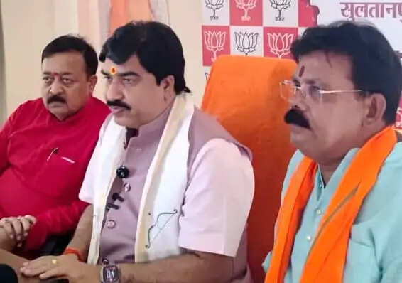 लोकतांत्रिक व्यवस्था में आतंकवादियों और विभाजनकारी ताकतों का समर्थन मंजूर नहीं : प्रेम शुक्ल