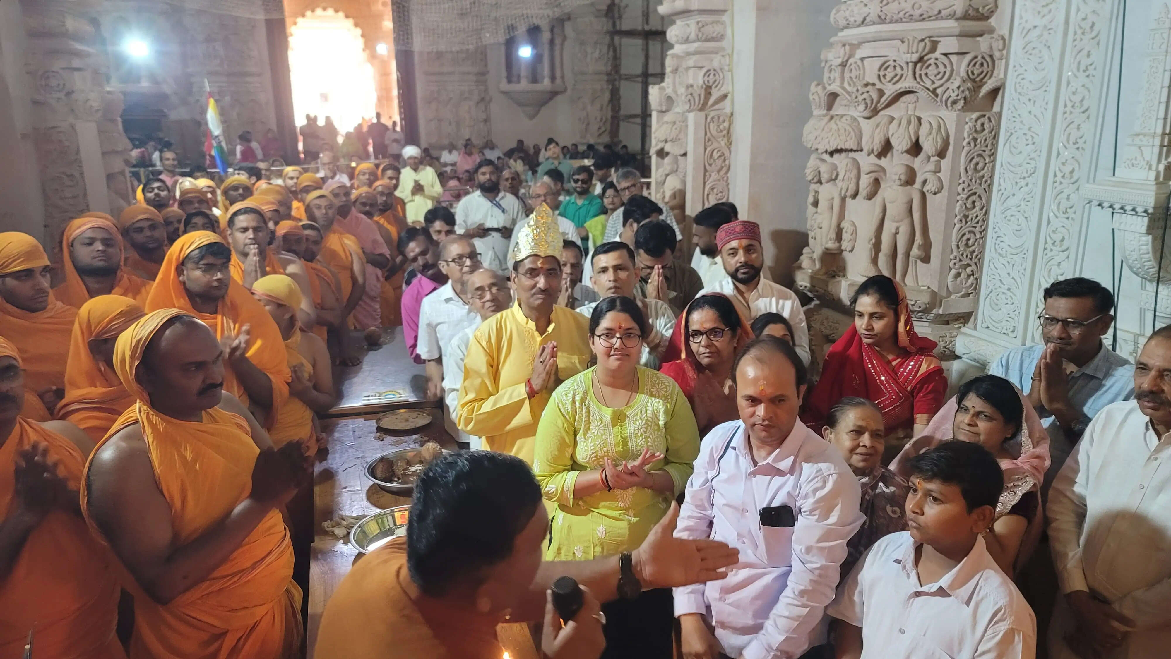 दमोह में नई जिम्मेदारी से पहले आस्था का स्पर्श: कलेक्टर प्रताप नारायण यादव ने प्रमुख तीर्थों में किया दर्शन