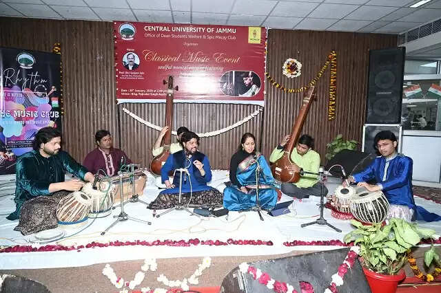 केंद्रीय विश्वविद्यालय जम्मू में स्पिक मैके का शास्त्रीय संगीत समारोह आयोजित