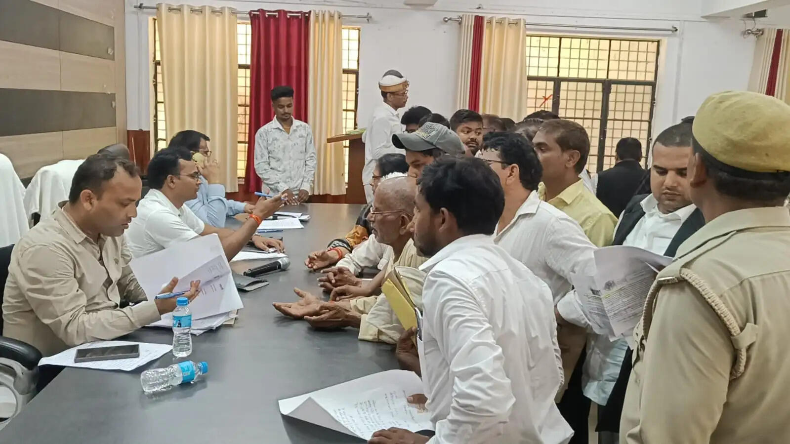 सदर तहसील में समाधान दिवस, 193 फरियादियों ने रखी समस्याएं