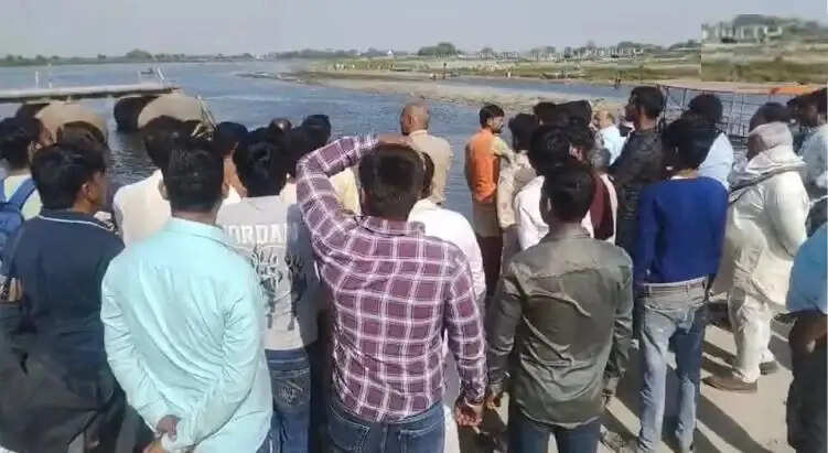 वृंदावन में लुधियान के श्रद्धालुओं की नाव यमुना में पलटी, 10 श्रद्धालुओं की मौत