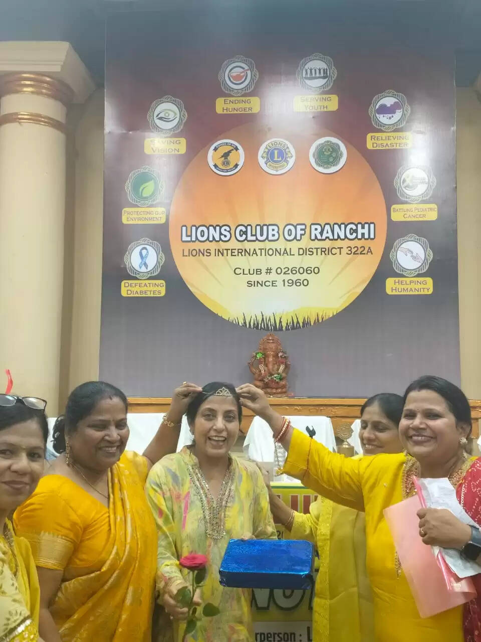 सावन मिलन समारोह में पूनम बनीं सावन क्वीन