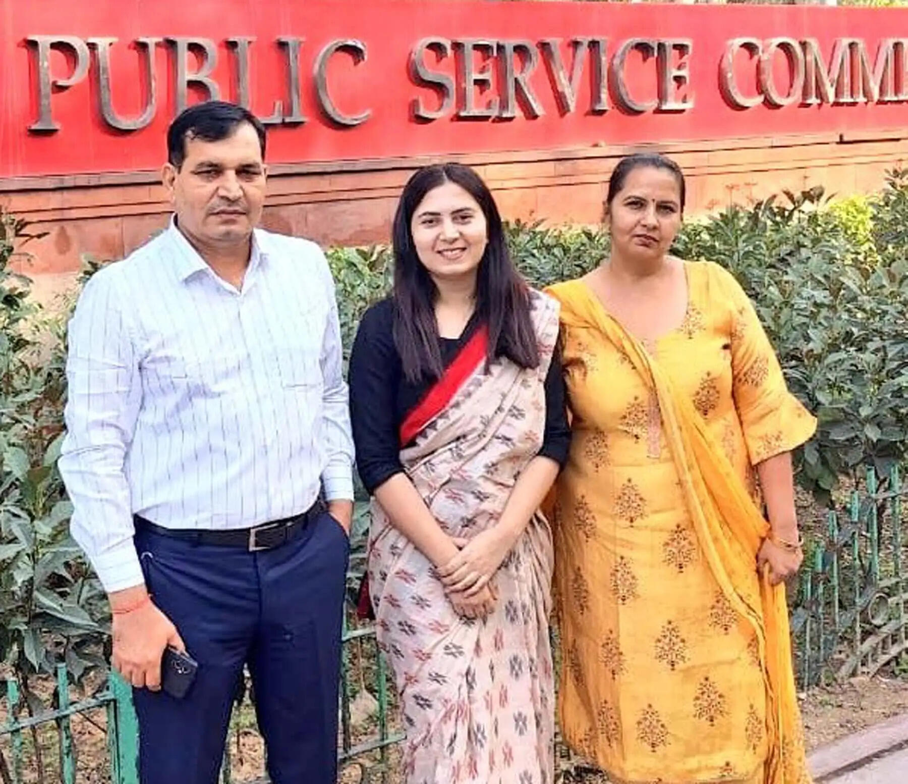 गुरुग्राम पुलिस में एएसआई की बेटी ने यूपीएससी में पाया 265वां रैंक