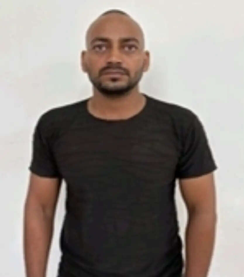 विदेश में नौकरी और विदेशी मुद्रा का झांसा देकर ठगी करने वाला आरोपित गुड़गांव से गिरफ्तार