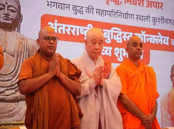 कुशीनगर से विश्व शांति का संदेश, अंतरराष्ट्रीय बौद्ध सम्मेलन में जुटे देश-विदेश से आए विद्वान