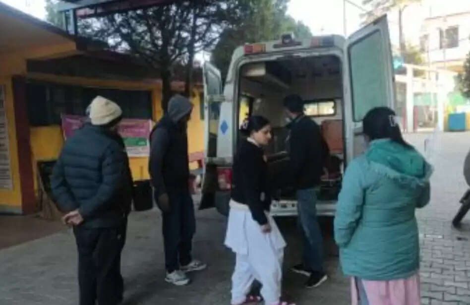 चंपावत में सड़क हादसा, 5 बारातियों की मौत, 5 घायल