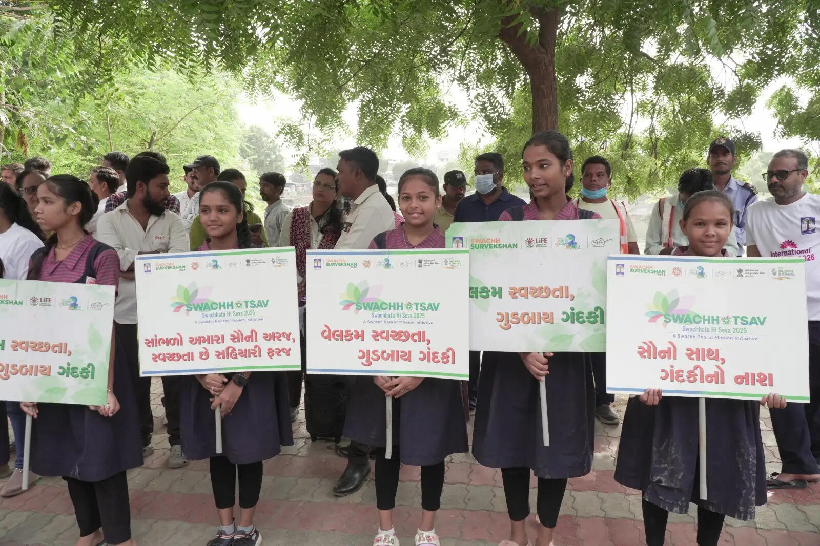 प्रधानमंत्री मोदी के गुजरात आगमन पर ‘स्वच्छता अभियान से होगा स्वागत’