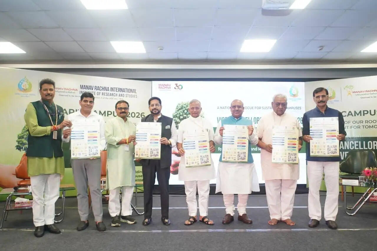 विश्वविद्यालयों को सार्वजनिक नीति और सतत जीवनशैली के मॉडल तैयार करने में सक्रिय भागीदार बनना होगा : विजेंद्र गुप्ता