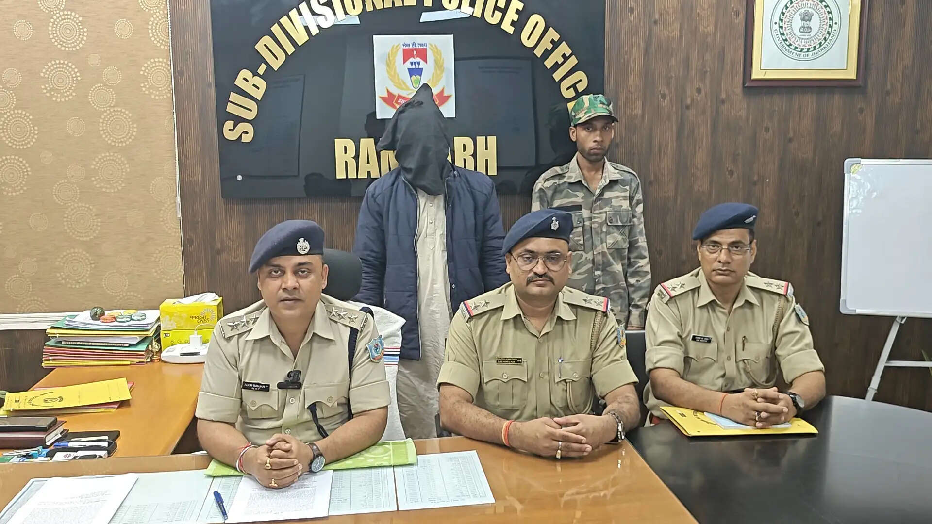 साली के प्रेम में की पत्नी की हत्या, पति और बहन गिरफ्तार