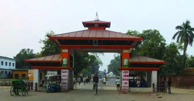 नेपाल में दो भारतीय गिरफ्तार