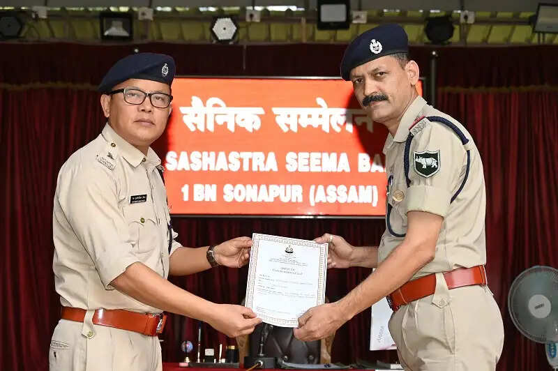 सोनापुर स्थित एसएसबी की पहली बटालियन में मासिक सैनिक सम्मेलन आयोजित