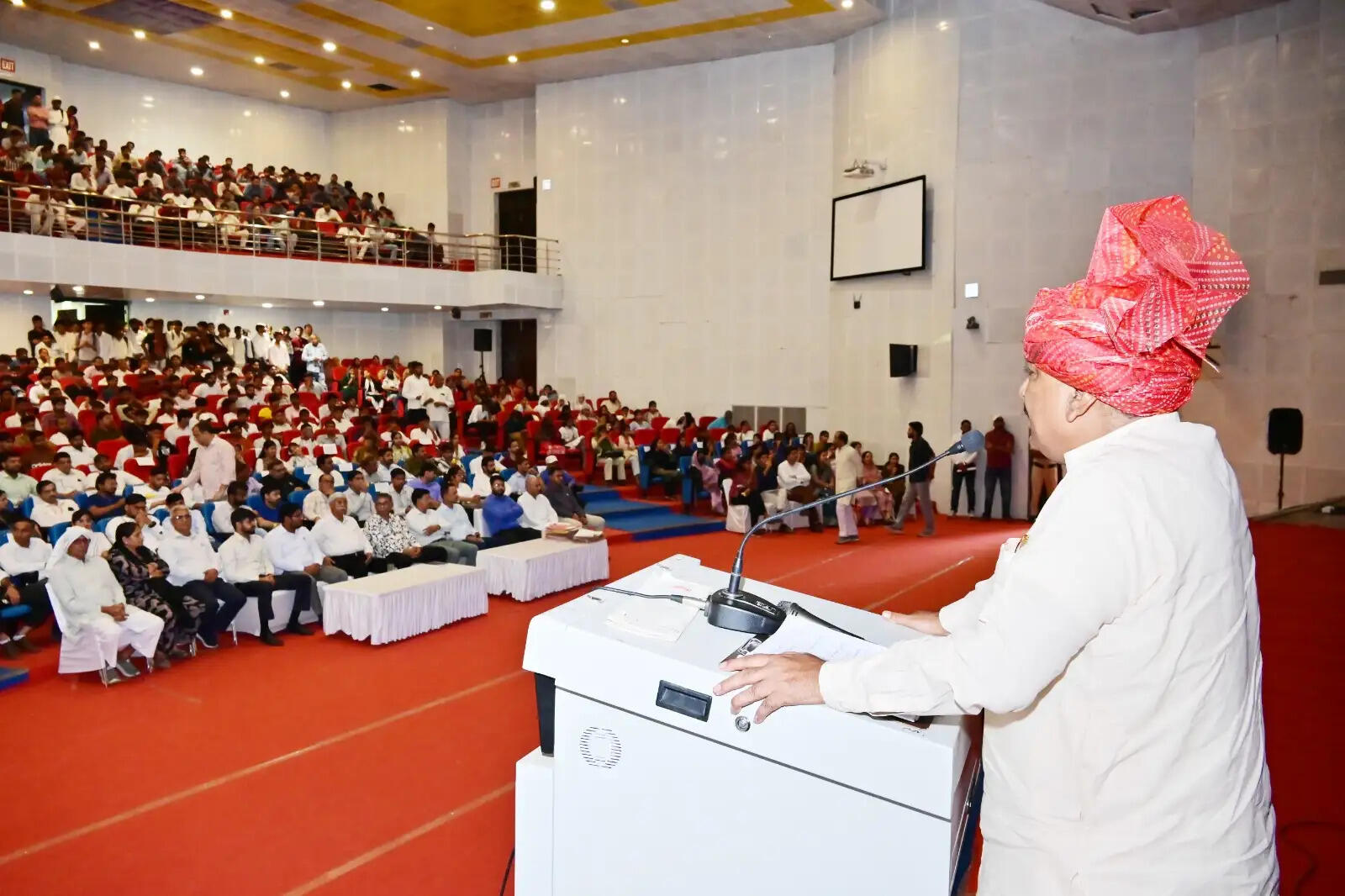 नूंह के रोजगार मेले में सात सौ युवाओं को मिला रोजगार