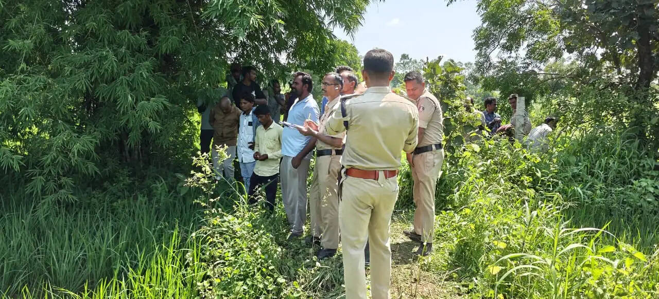 खेत की रखवाली करने गए किसान की करंट की चपेट में आने से मौत, पुलिस जांच में जुटी