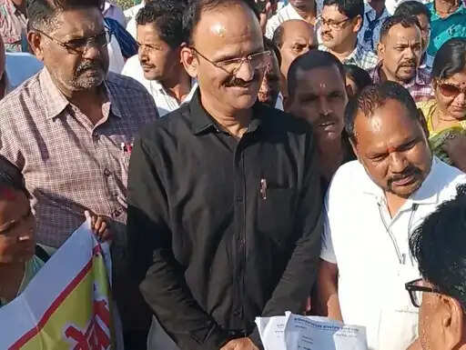 अनूपपुर: टीईटी परीक्षा के विरोध में हजारों शिक्षकों ने पुनर्विचार याचिका की दायर करने की मांग