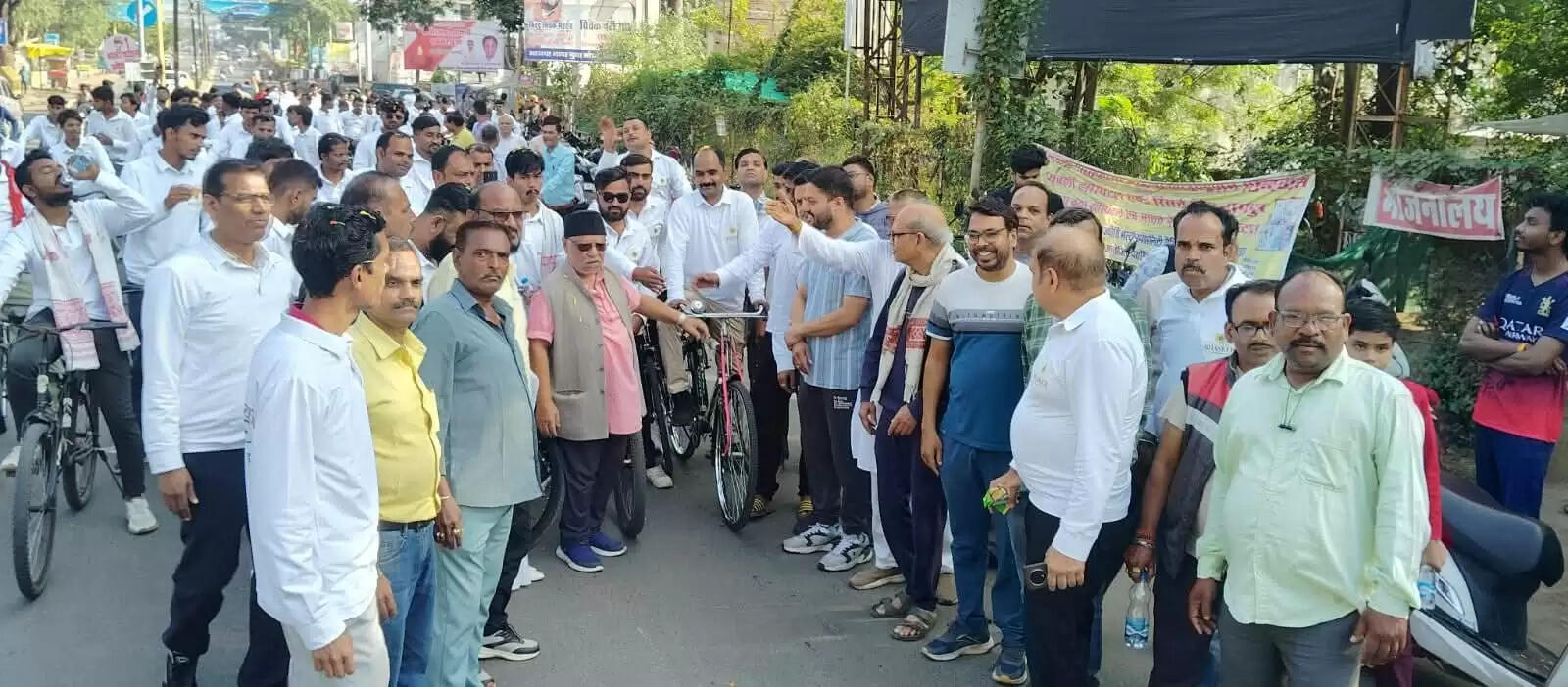 छिंदवाड़ाः संघ के महाविद्यालय विद्यार्थी कार्य विभाग की साहसिक साइकिल यात्रा शुरू