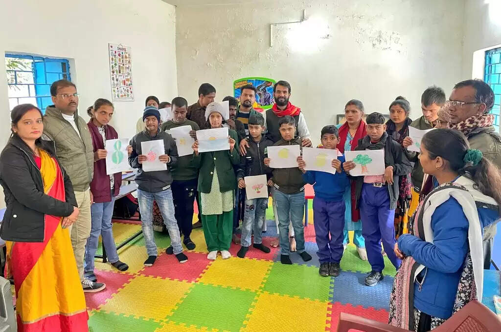 विश्व दिव्यांगता दिवस पर ‘उम्मीद स्कूल’ में हुआ विशेष कार्यक्रम