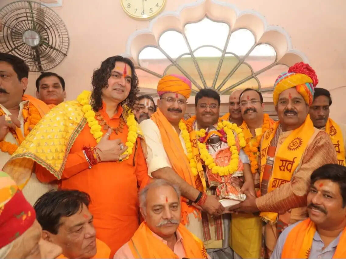 परशुराम जयंती महोत्सव: जयपुर से ऑस्ट्रेलिया रवाना हुई भगवान परशुराम की मूर्ति