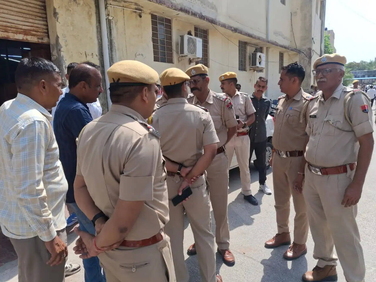 पुत्र और समाज ने हत्या को बताया षडयंत्र, शासन और प्रशासन पर जड़े आरोप, मांगी सीबीआई जांच
