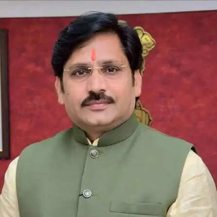 मंत्रिपरिषद के फैसलों का डॉ. सुमेर सिंह सोलंकी ने किया स्वागत, 'कवच' योजना को बताया किसानों के लिए बड़ी राहत