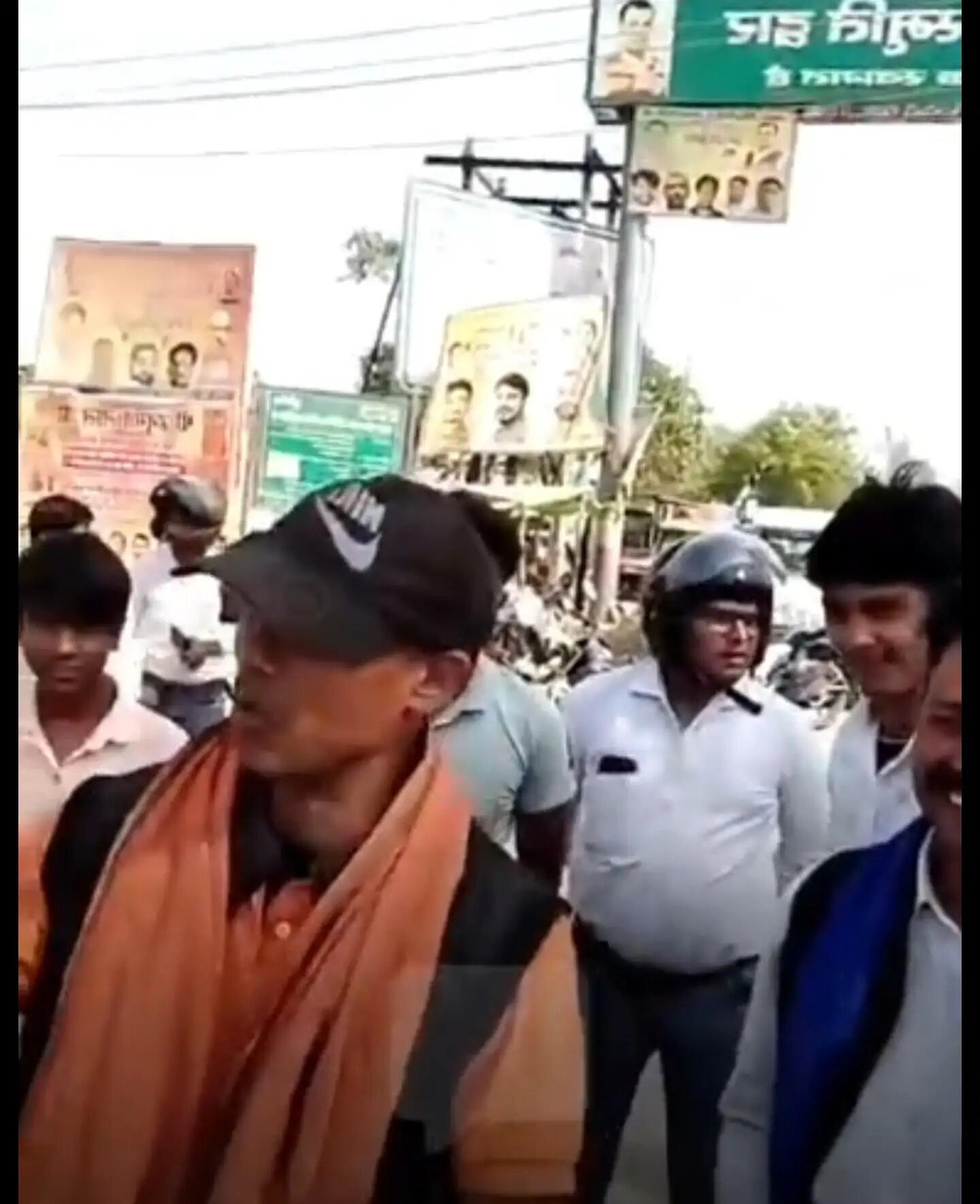 फेसबुक पर मुख्यमंत्री के खिलाफ की गई अभद्र टिप्पणी, पुलिस ने युवक काे हिरासत में लिया