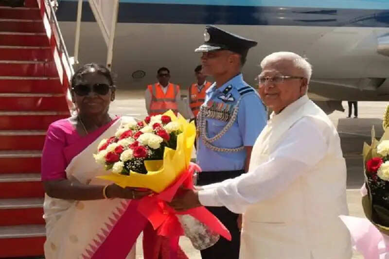 राष्ट्रपति पहुंचीं ग्वालियर, कूनो नेशनल पार्क का करेंगी भ्रमण