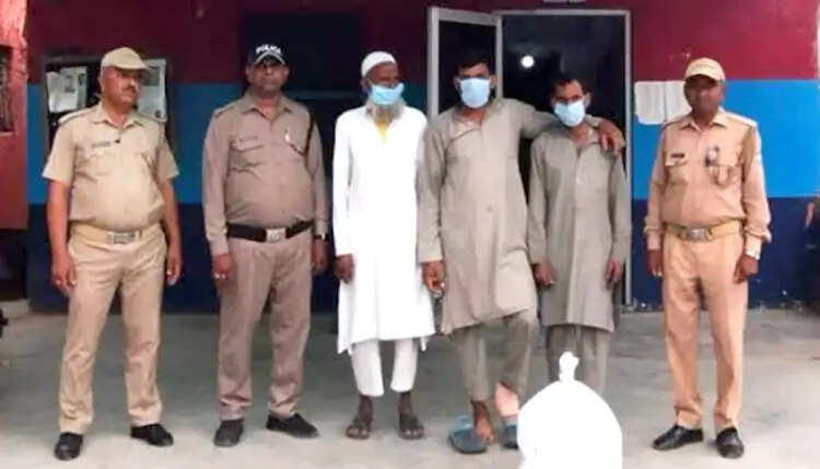 गौकशी का बड़ा भंडाफोड़, 105.5 किलो मांस बरामद, तीन गिरफ्तार