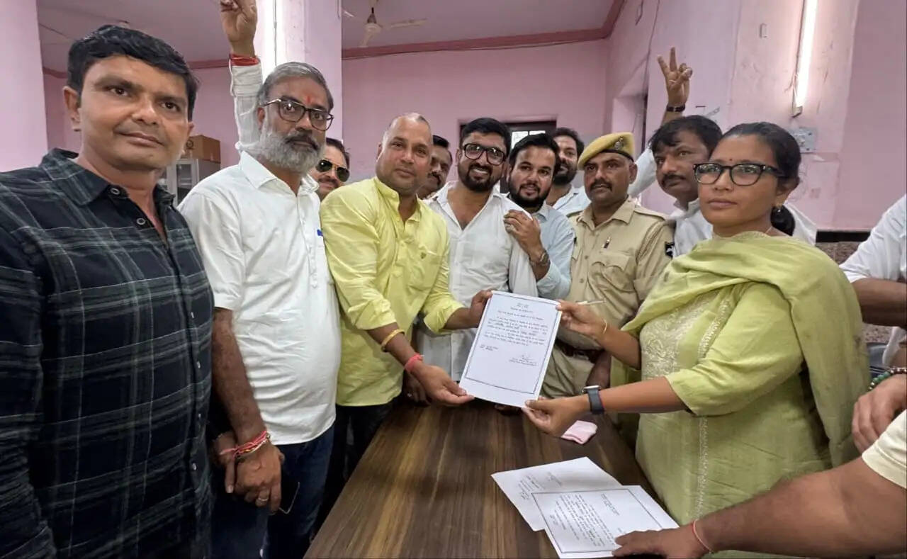 बीकानेर नगर निगम के डिप्टी&nbsp;मेयर बने भाजपा&nbsp;के&nbsp;पंकज गहलोत, भाजपा कार्यकर्ताओं ने मनाया जश्न