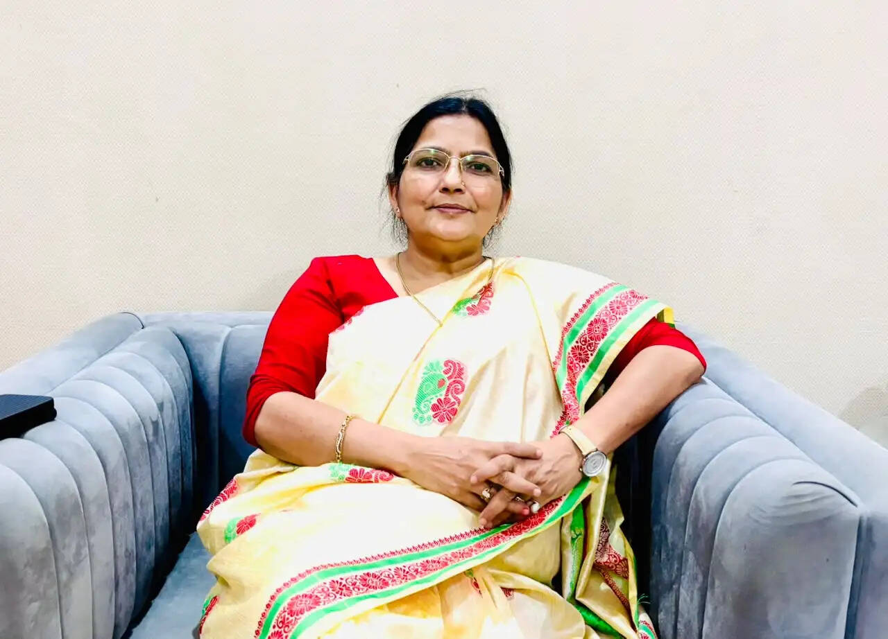 यूपी में नकलविहीन परीक्षा व्यवस्था से युवाओं का भरोसा बढ़ा, नई शिक्षा नीति के अनुरूप हो रहे बदलाव : रजनी तिवारी