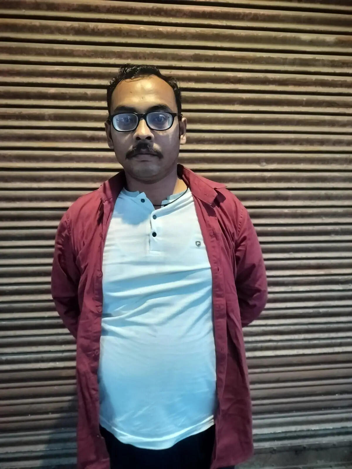 सीआईडी क्राइम ब्रांच की टीम ने पकड़ा 12 साल से फरार 20 हजार का इनामी आरोपित दिवेश मौर्य को
