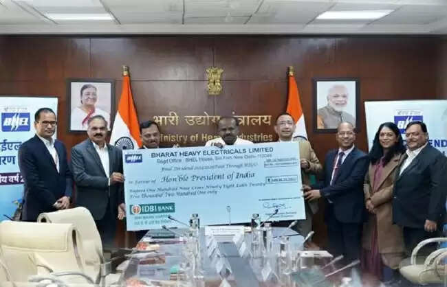 बीएचईएल ने सरकार को 109 करोड़ रुपये से ज्‍यादा का लाभांश चेक सौंपा