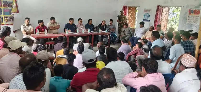 माईथन में ग्रामीणों ने 12 सौ करोड़ की सौर परियोजना का जताया विरोध