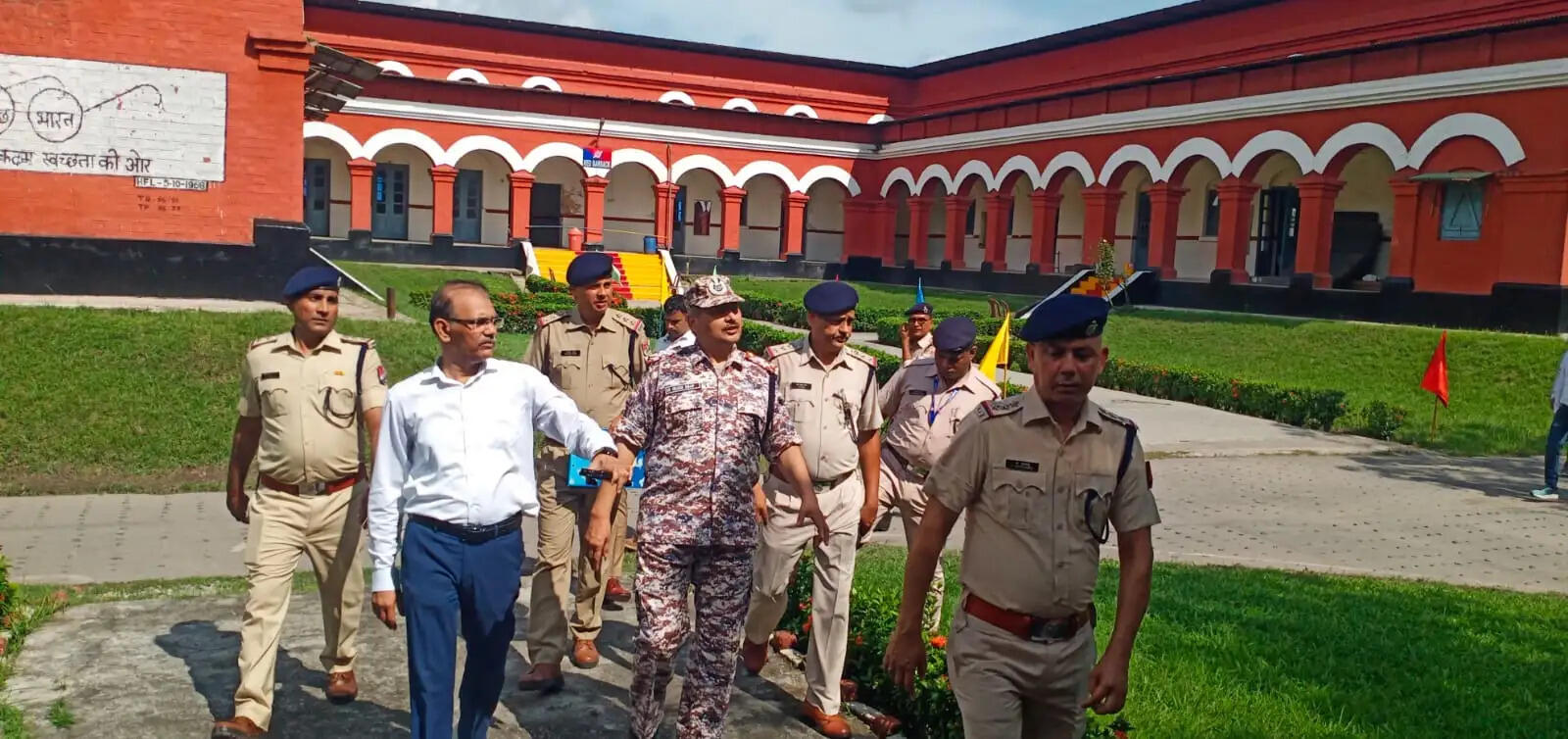 अलीपुरद्वार मंडल में डीआरएम ने किया विंडो ट्रेलिंग निरीक्षण, सुरक्षा एवं रेल परिसंपत्तियों का लिया जायजा