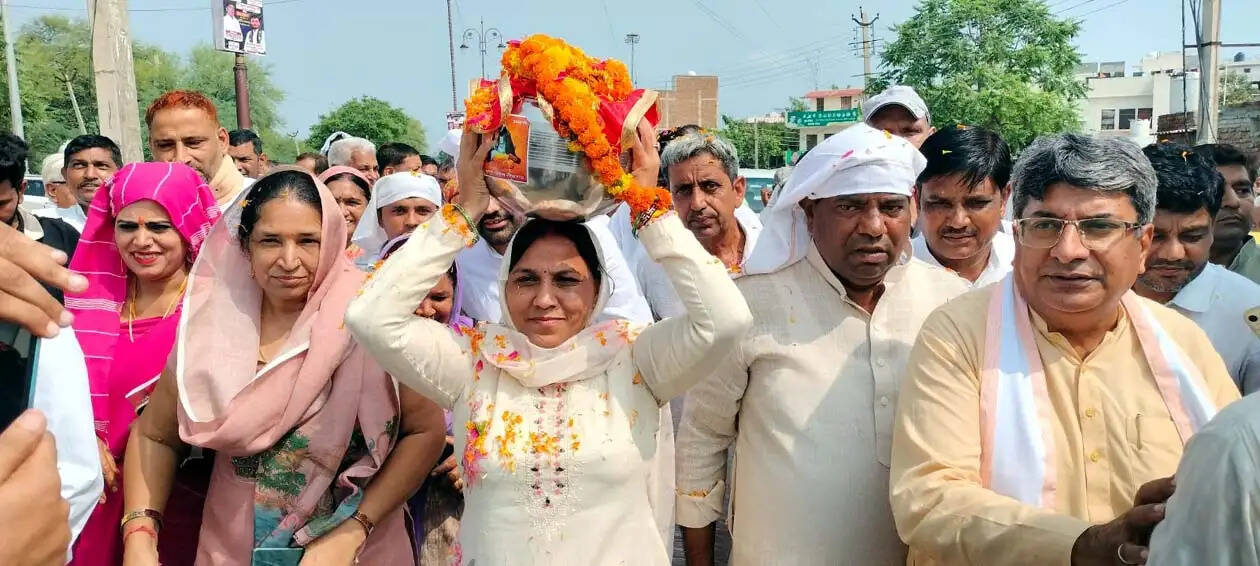 हिसार : संत श्री गुरु रविदास महाराज के आदर्श सामाजिक समरसता व राष्ट्र निर्माण की प्रेरणा : डॉ. आशा खेदड़