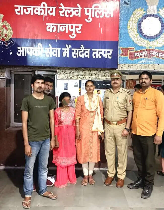 जीआरपी की तत्परता से लापता किशोरी मिली, परिजनों को सौंपा