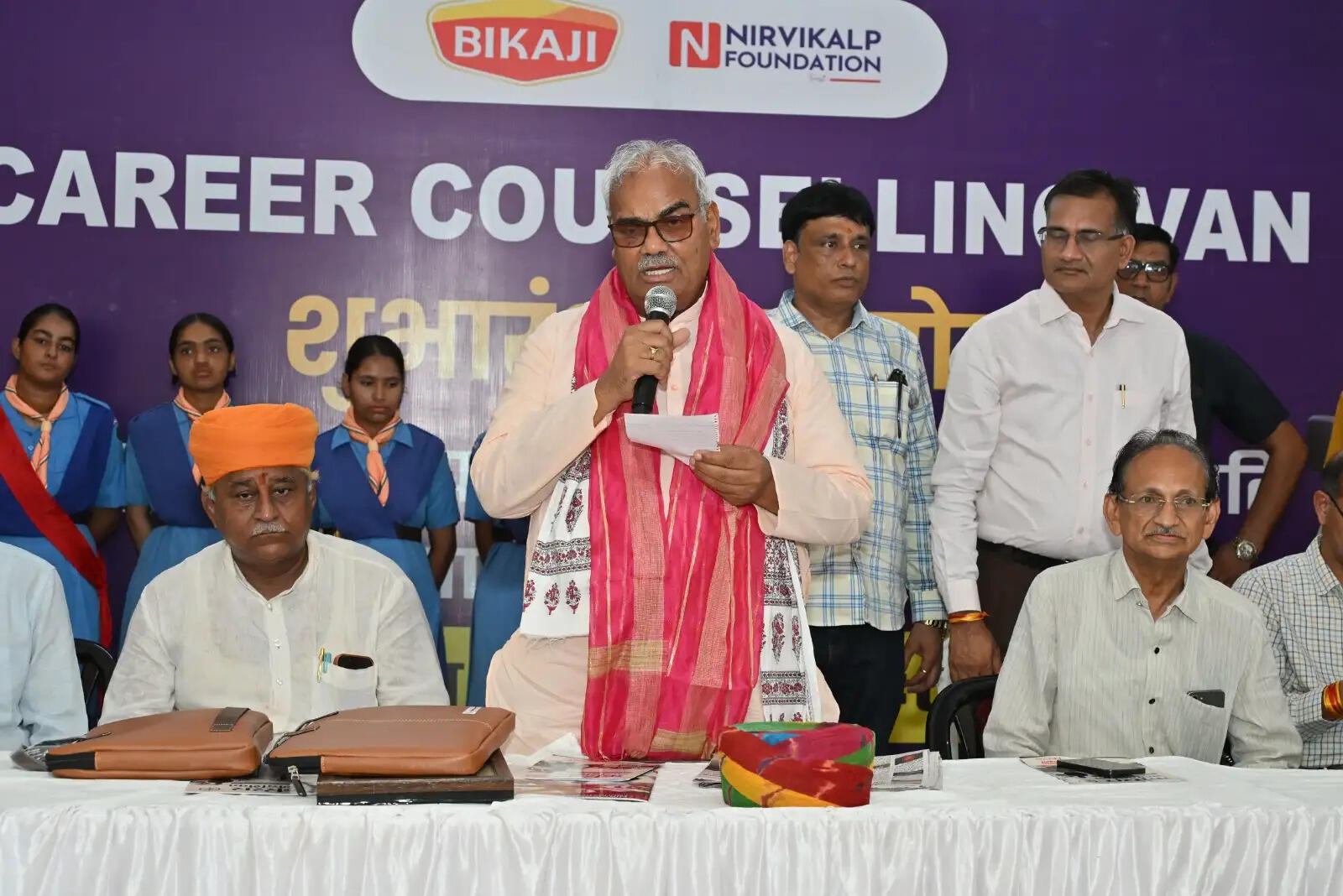 निःशुल्क कॅरियर वैन युवाओं के उज्ज्वल भविष्य की दिशा में महत्वपूर्ण पहल : शिक्षा मंत्री मदन दिलावर