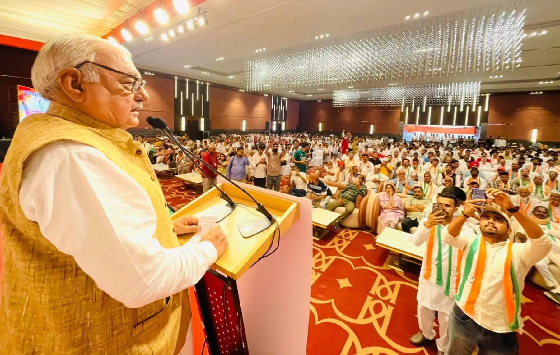 गुरुग्राम में भूपेंद्र हुड्डा का दावा,हर परिवार पर एक लाख 82 हजार का है कर्ज