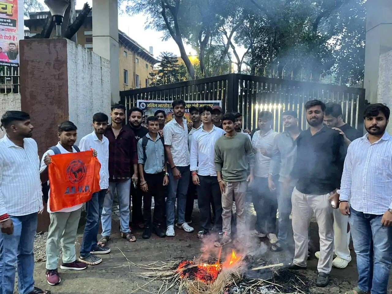 जेपीएससी-जेएसएससी भर्ती अनियमितताओं के विरोध में एबीवीपी का प्रदर्शन, सीबीआई जांच की मांग