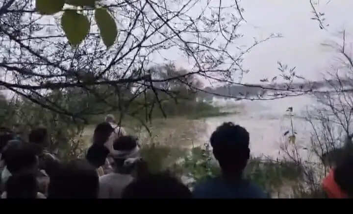 अनूपपुर: मछली पकड़ने गया शिक्षक सोन नदी में डूबा, नहीं मिला शव, सुबह फिर होगी तलाश