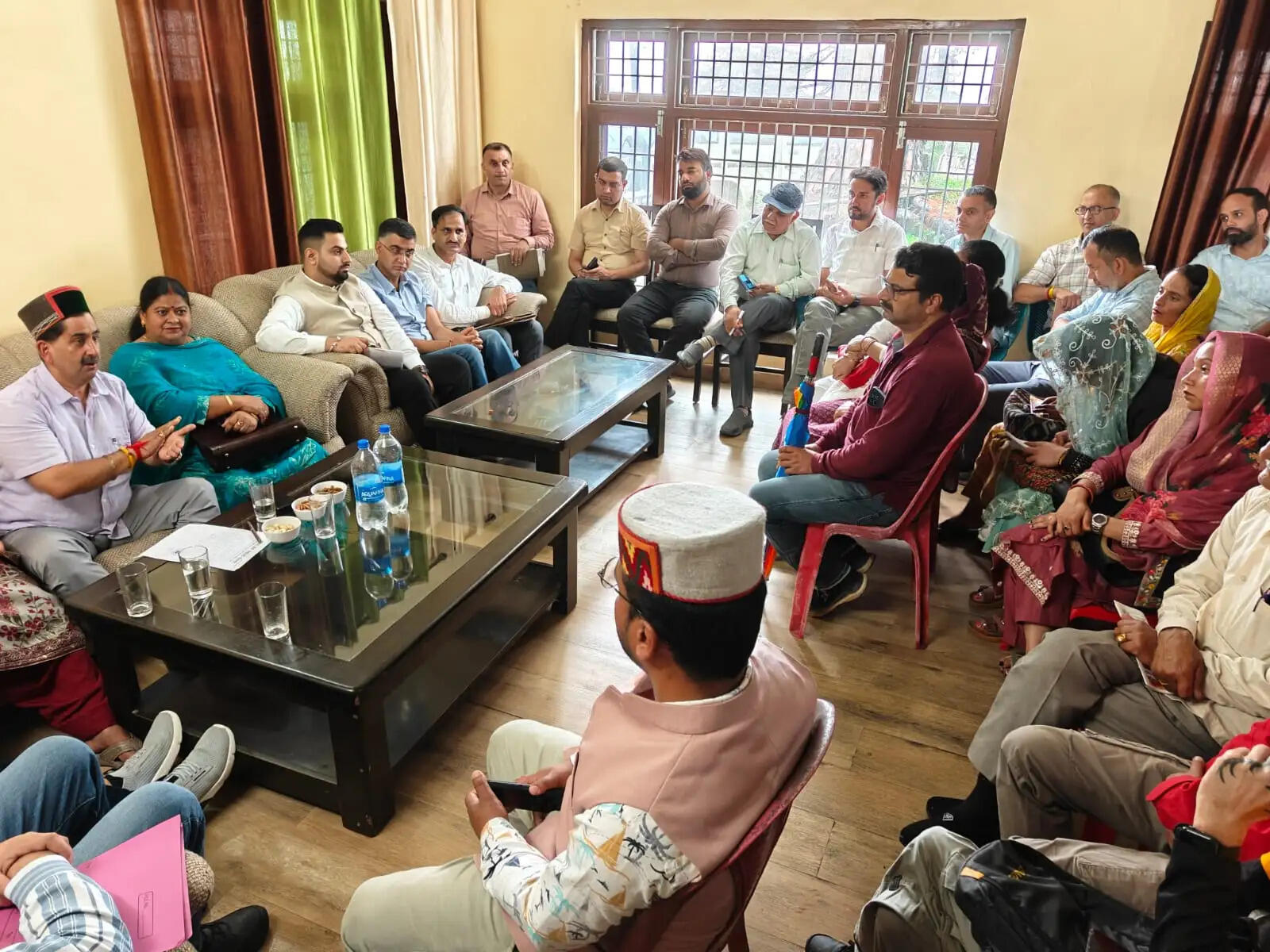 डल लेक में जल्द शुरू होगी आरती : केवल सिंह पठानिया