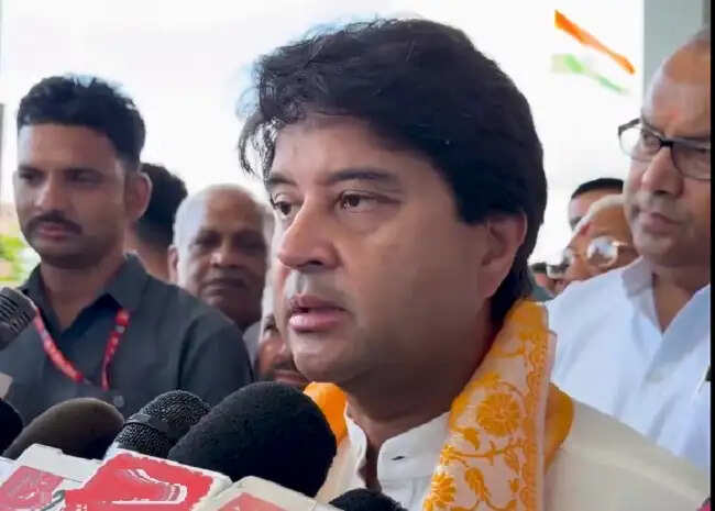 पेपर लीक मामले में सिंधिया बोले, छात्रों के भविष्य से खिलवाड़ करने वालों को बख्शा नहीं जाएगा