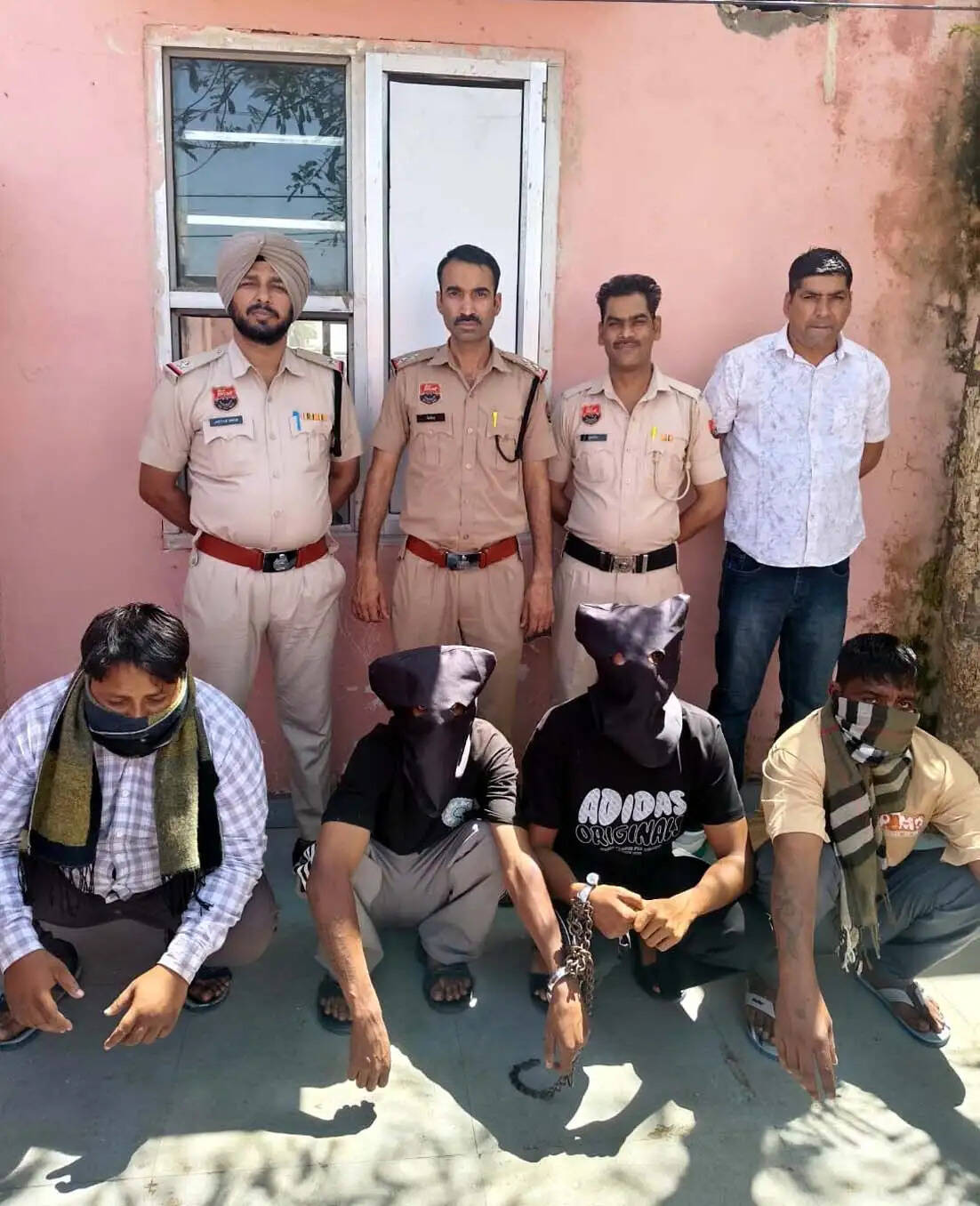 हिसार : हत्या प्रयास के मामले चार आरोपी गिरफ्तार