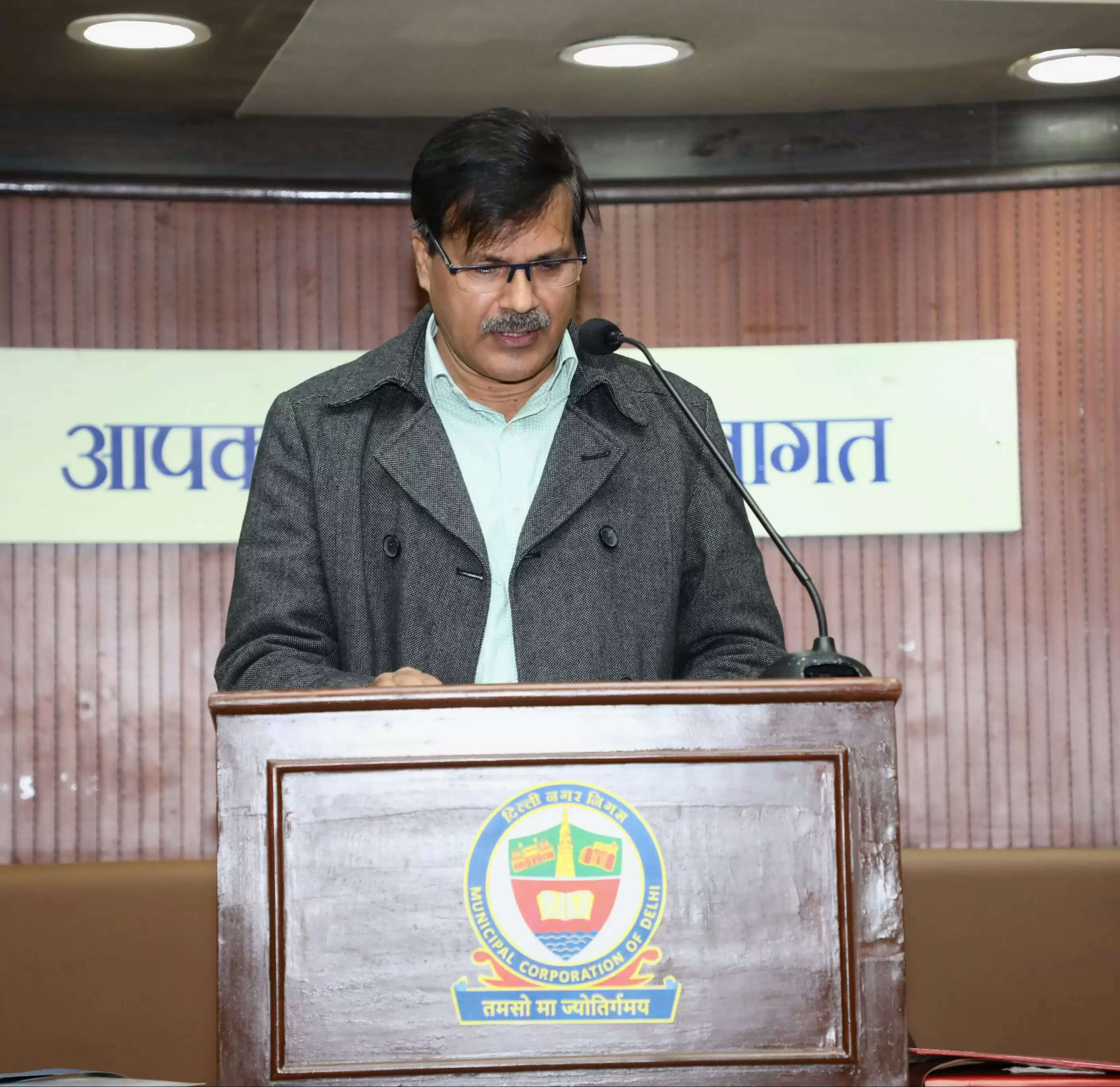 एमसीडी ने स्थायी समिति के समक्ष 2026-27 का बजट अनुमान पेश किया, स्वच्छता एवं अवसंरचना सुधारों पर विशेष जोर